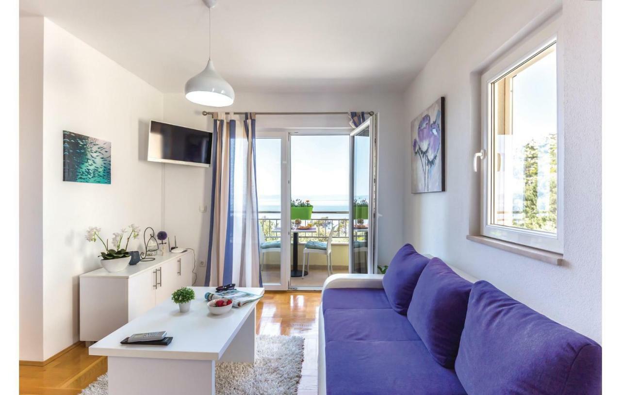 2 Bedroom Cozy Apartment In Makarská Exteriér fotografie